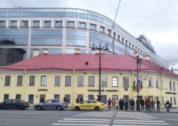 Фото - Организация РПЦ отреставрирует фасад здания на Невском проспекте